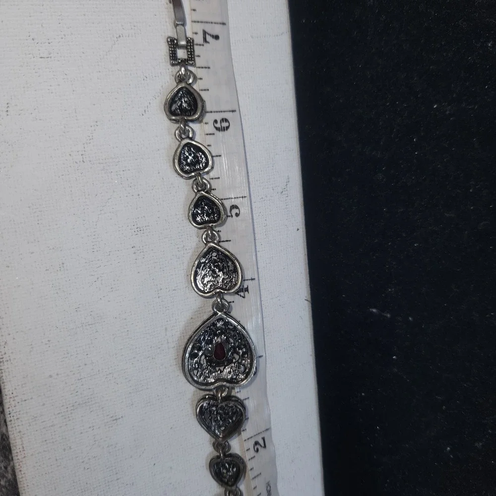 N/A vintage style
